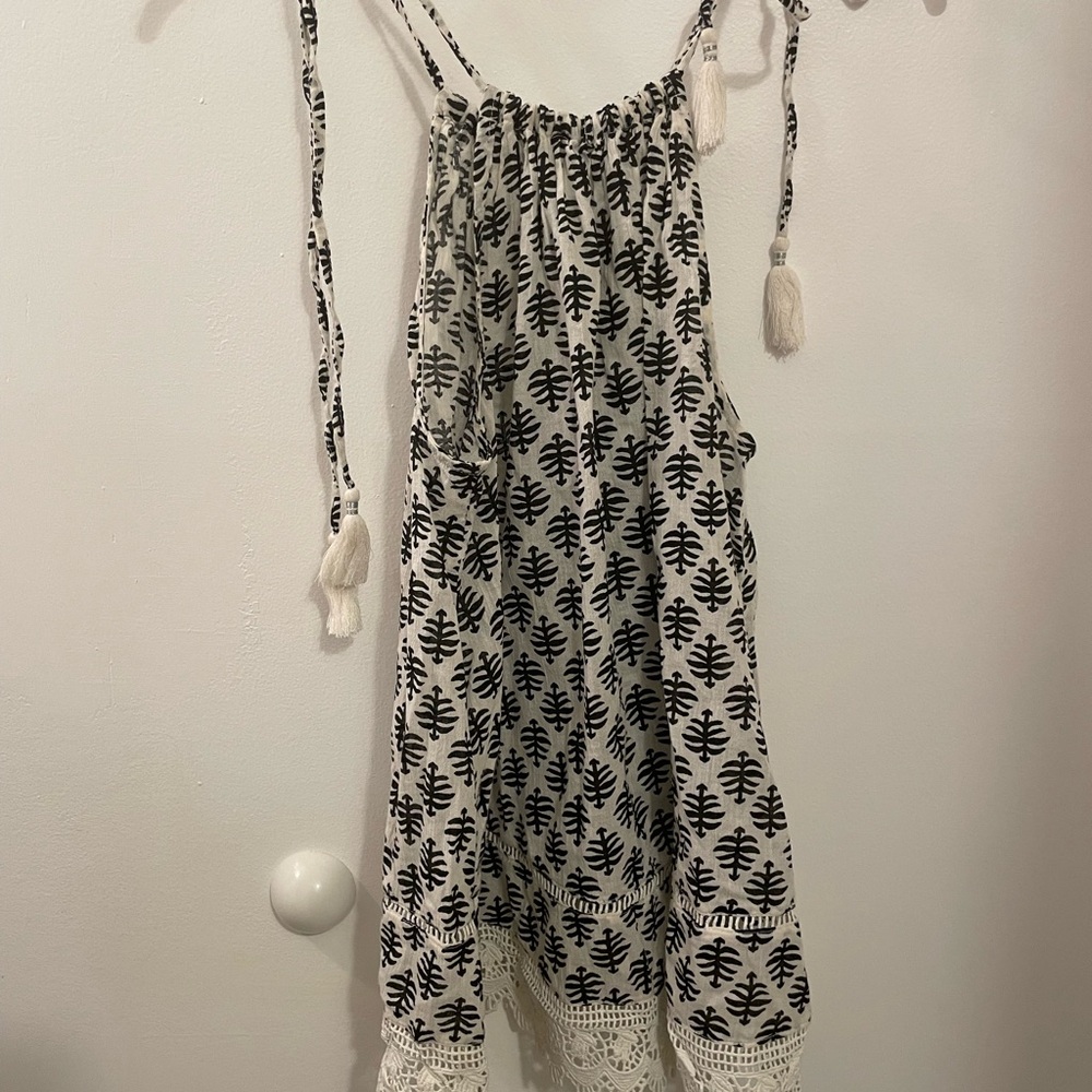 Old Navy Black and Cream Leaf Print Halter Blouse - S